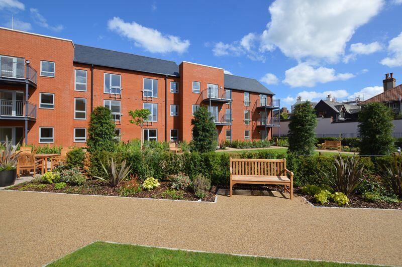2-bed other on Endless Street, Salisbury                  ***SHARED OWNERSHIP***OVER 70's***WATCH THE VIDEO TOUR***, £299,250