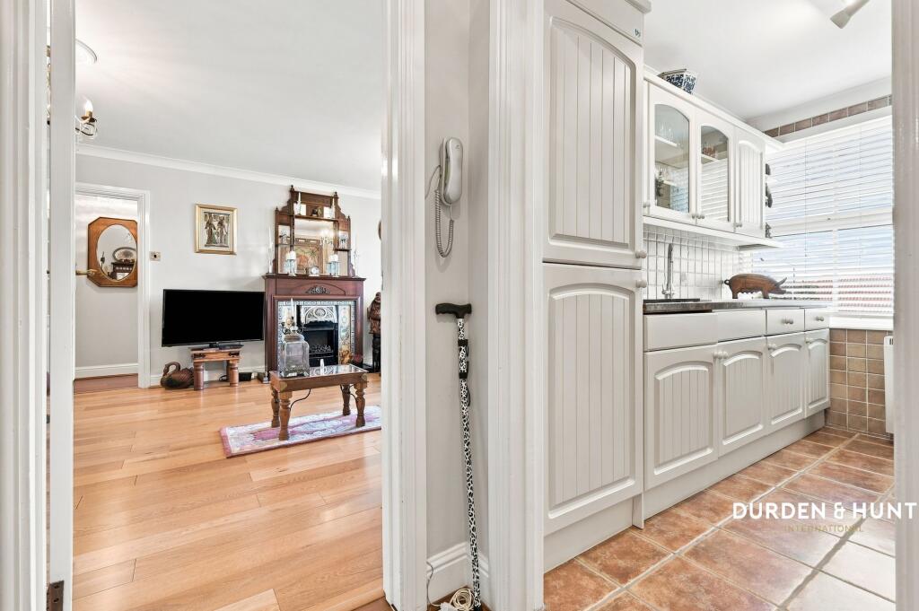 Apartment in Epping Forest, Ongar - More