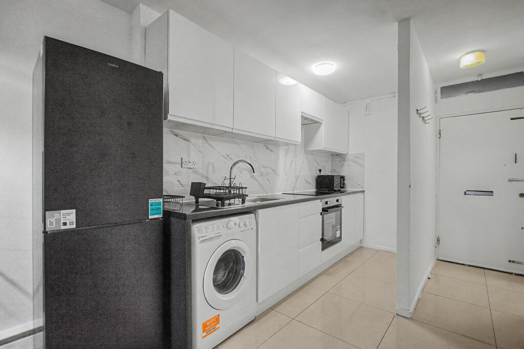 Apartment in London - View 4