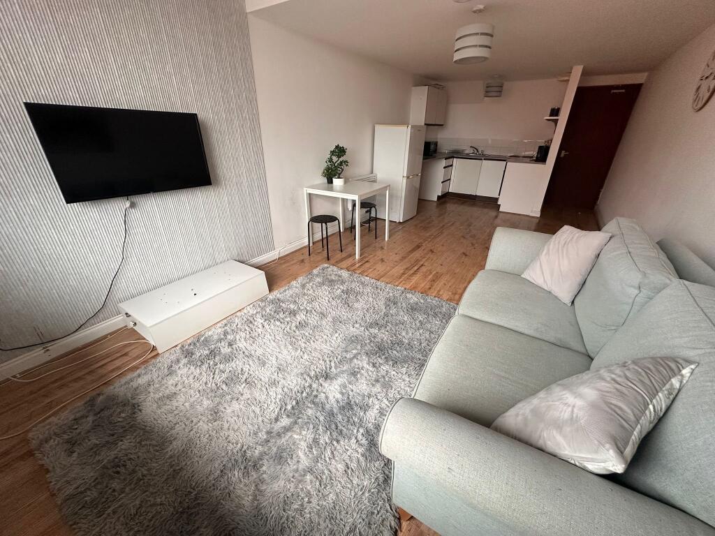 Main image of property: 52 Gateway Street, Leicester, 