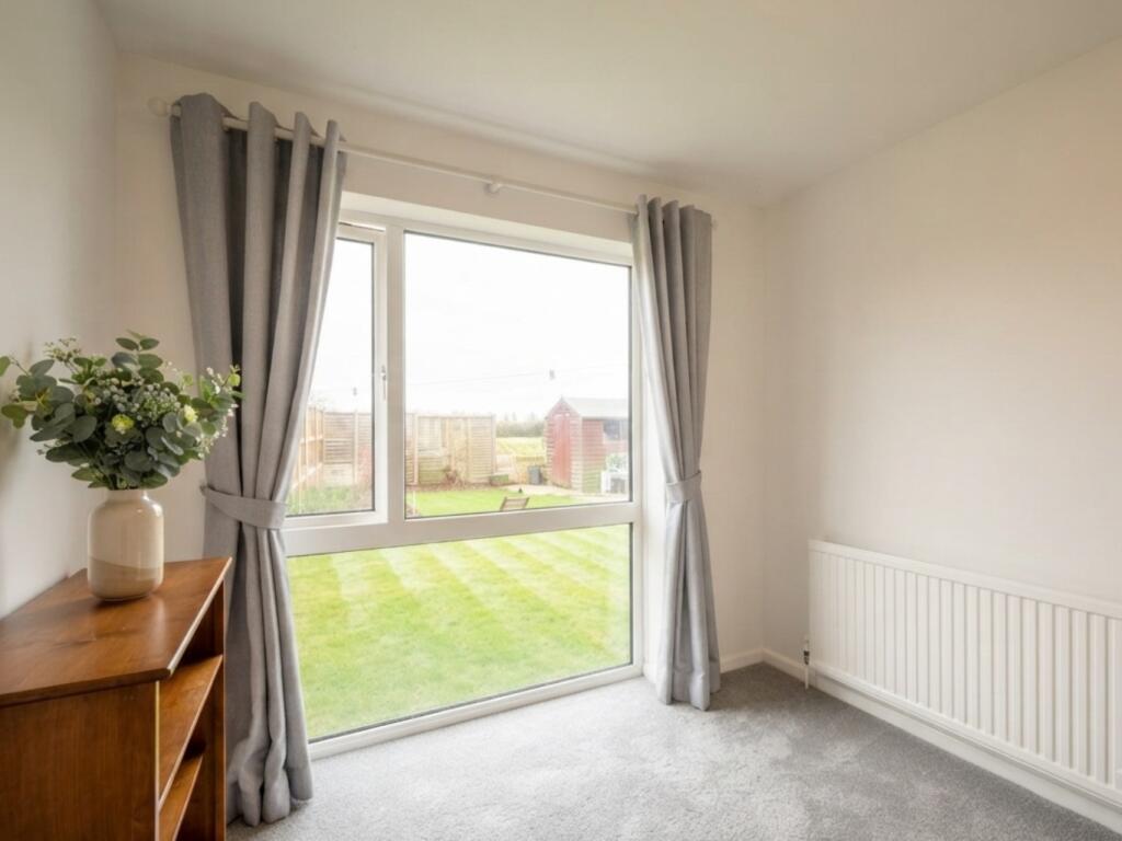 Greenfields, St Ives, PE27 - More