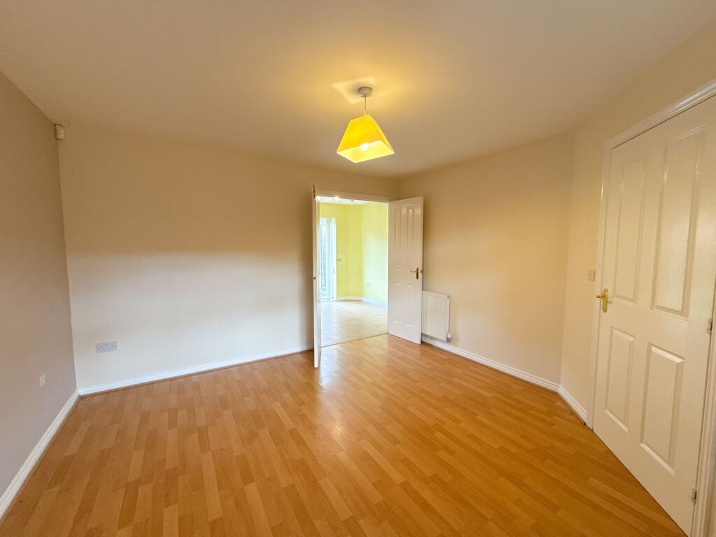 Lauder Way, Gateshead, NE10 photo 5