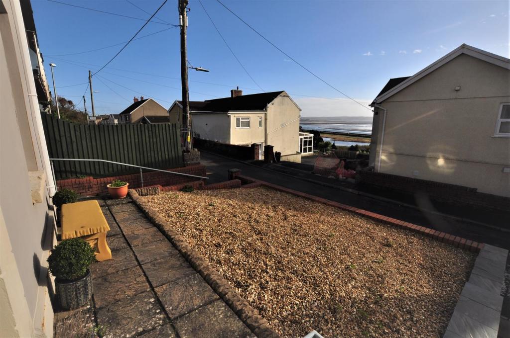 3-bed semi-detached on Elgin Road, Pwll, Llanelli, £225,000