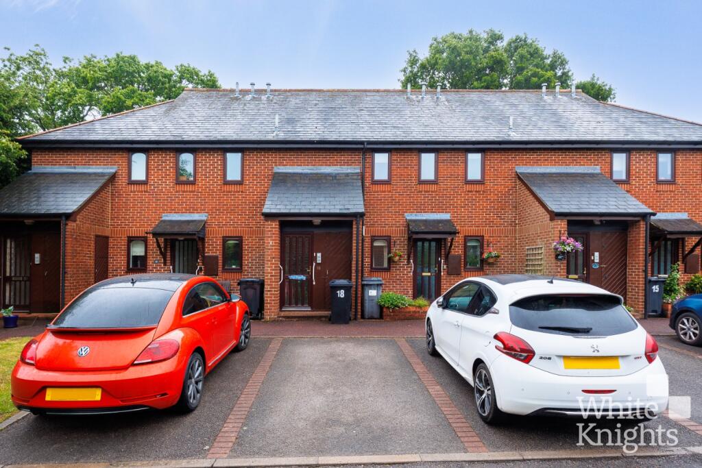 Main image of property: Badgers Croft, Victoria Road, Mortimer Common, Reading, Berkshire, RG7 3SW