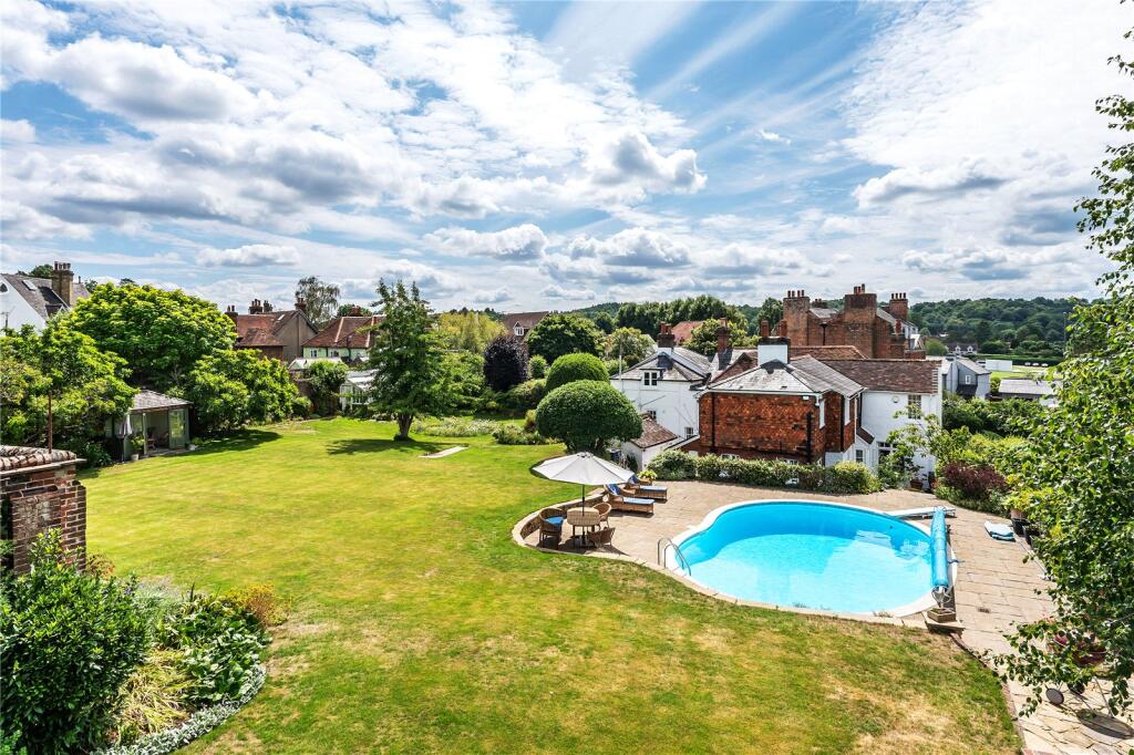 Main image of property: Upper West Street, Reigate, Surrey, RH2