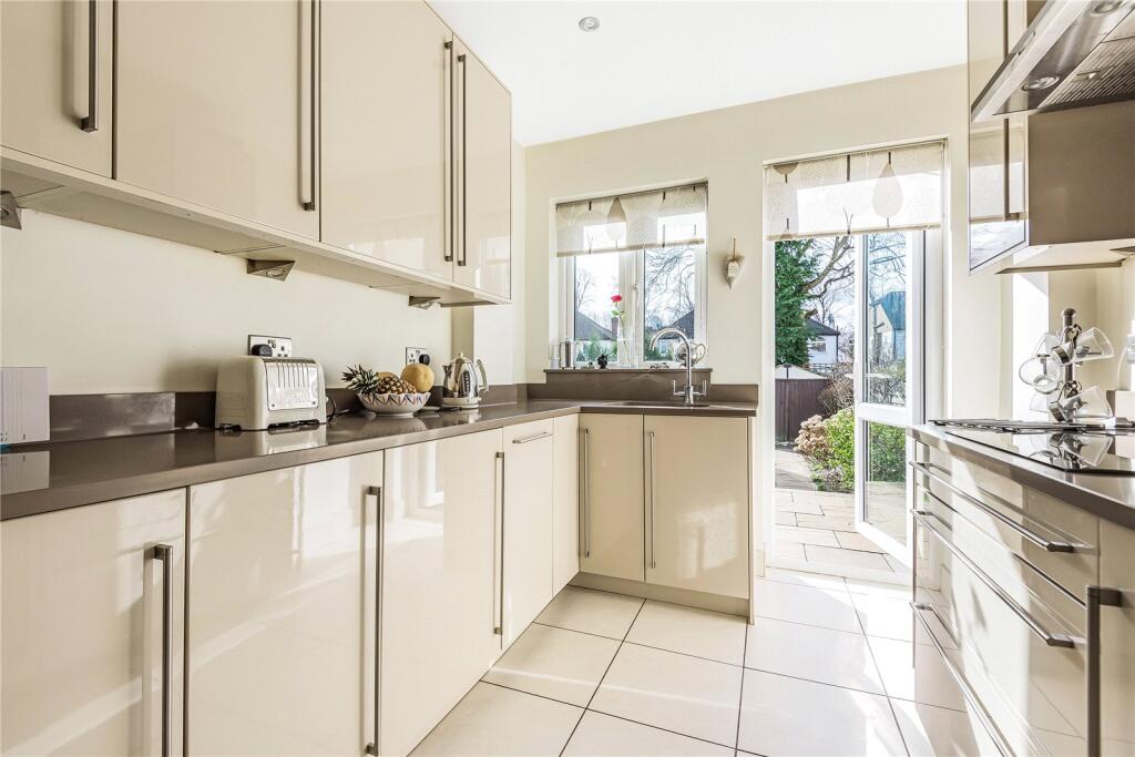 House in London - View 3