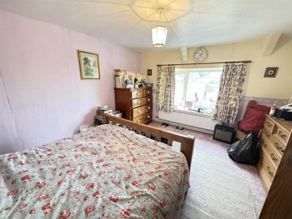 FRONT BEDROOM 2
