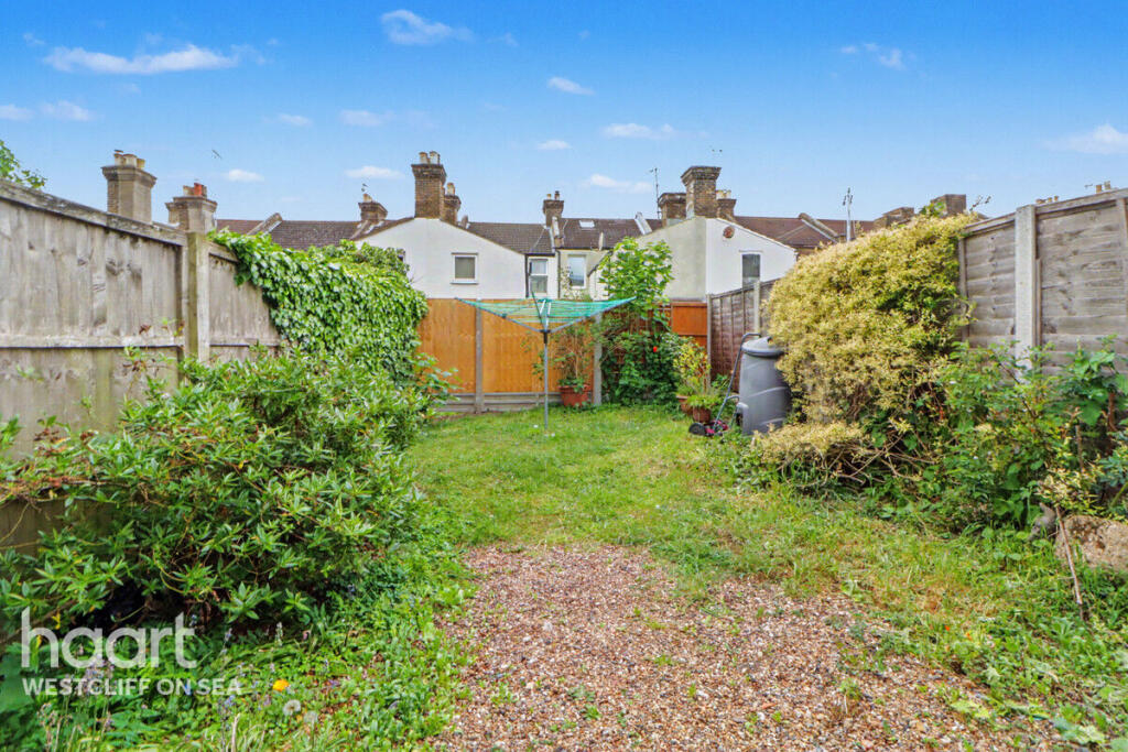Albert Road, Southend-on-sea photo 4