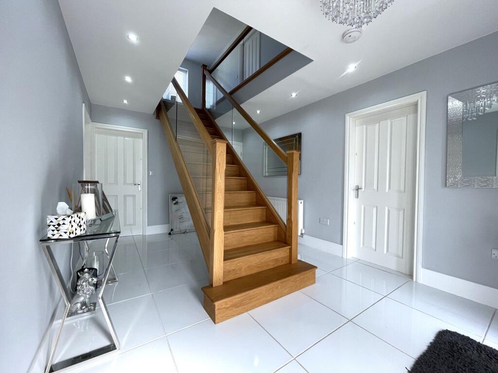 House in Esh, Quebec - View 2