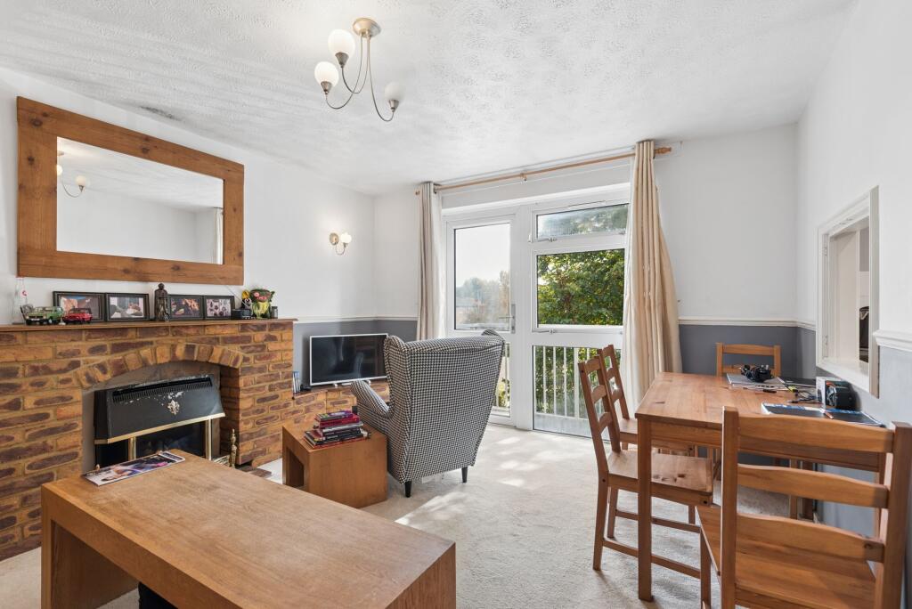 Apartment in Stevenage, Bragbury End - View 2