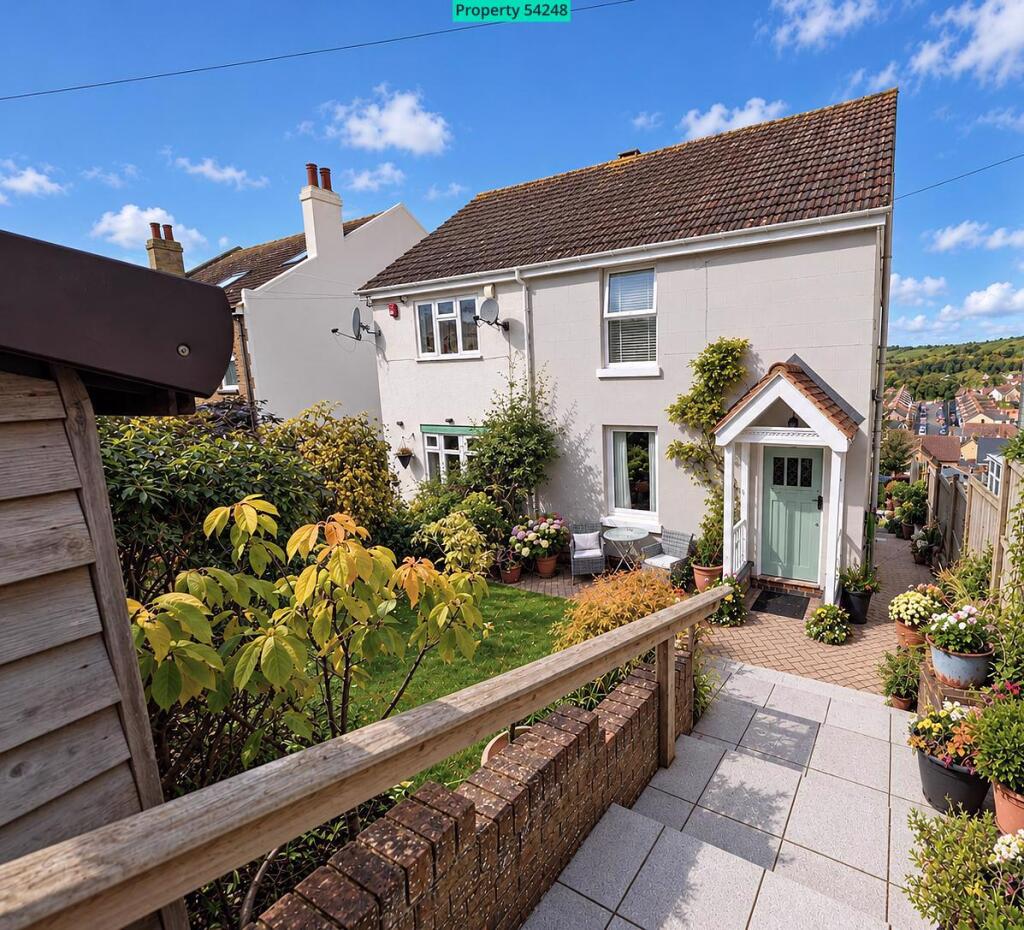 Main image of property: 18 Hardwicke Road, Dover, CT17