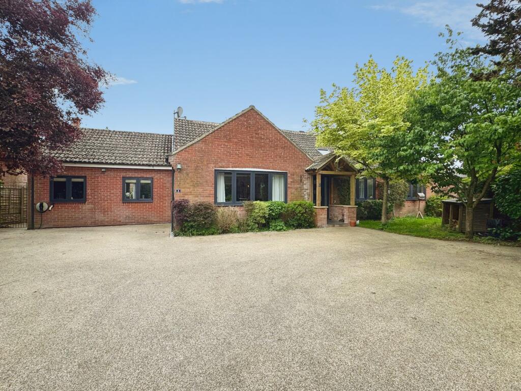 Main image of property: Maslin's Close, Ramsbury, SN8
