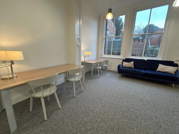 OPEN PLAN OFFICE SPACE 4