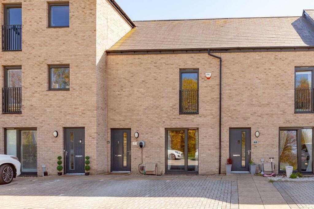 Main image of property: 7 Broomview Path, Edinburgh, EH11 4FH