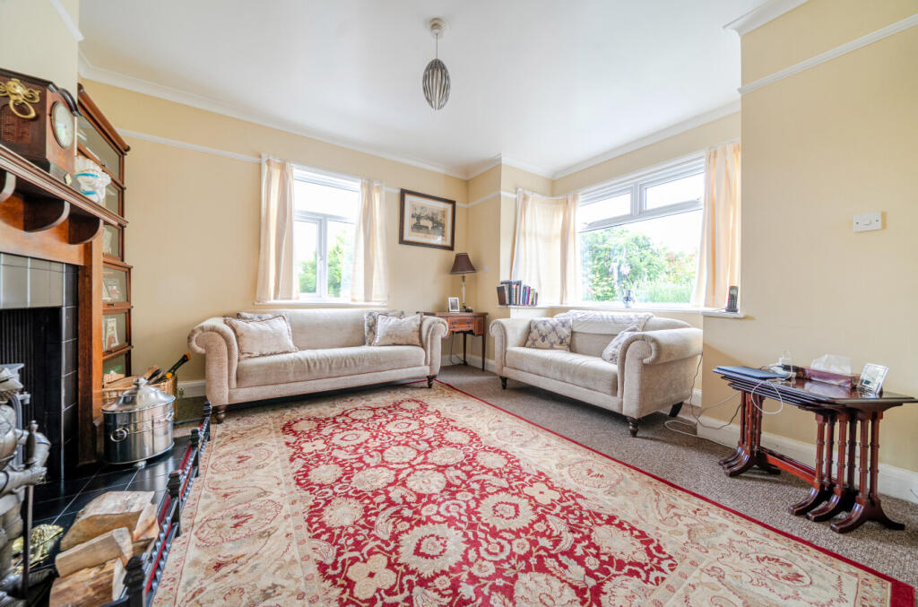 House in Tunbridge Wells, Kent - View 3