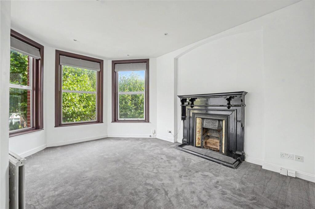 Apartment in London - View 2