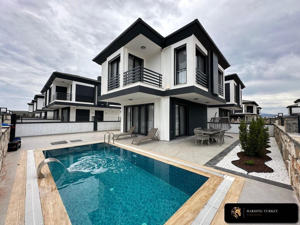 Main image of property: Altinkum, Didim, Aydin