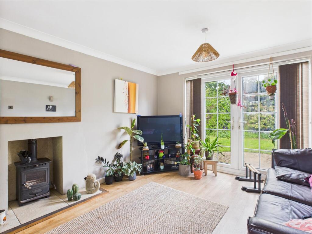 Rawnsley Close, Alford photo 4