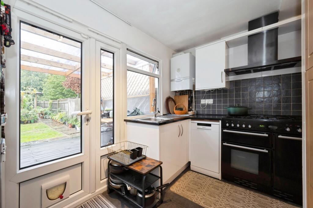 House in Kingston upon Thames - View 4