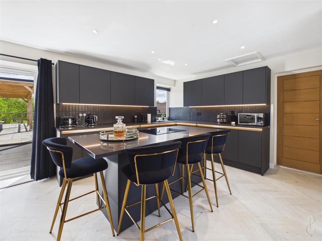 Main image of property: Cheddar Road, Axbridge
