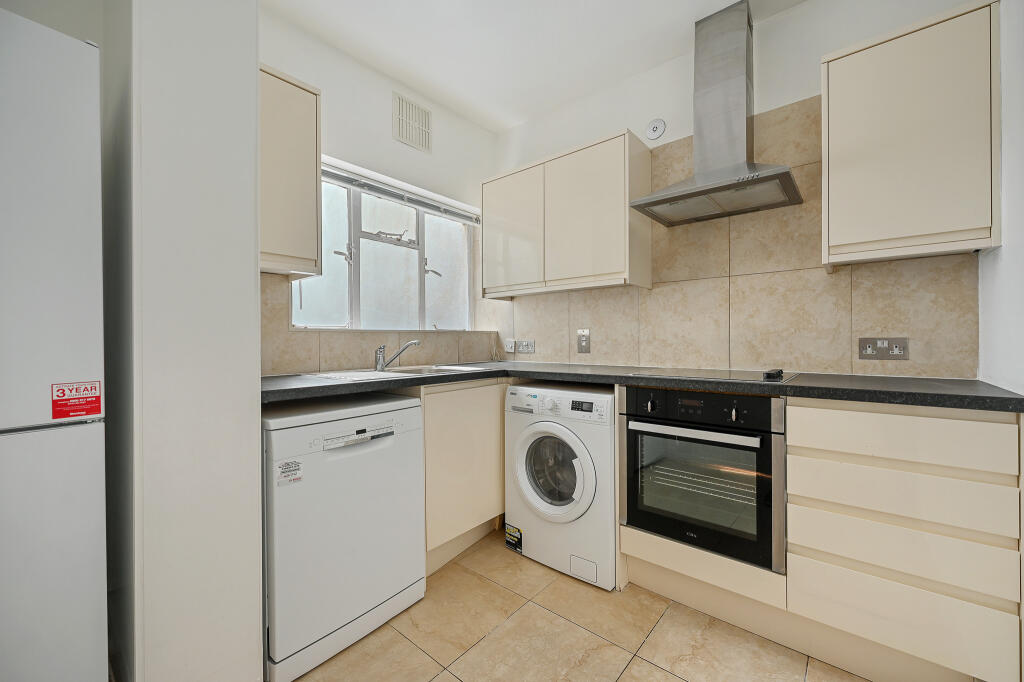 Apartment in London - More