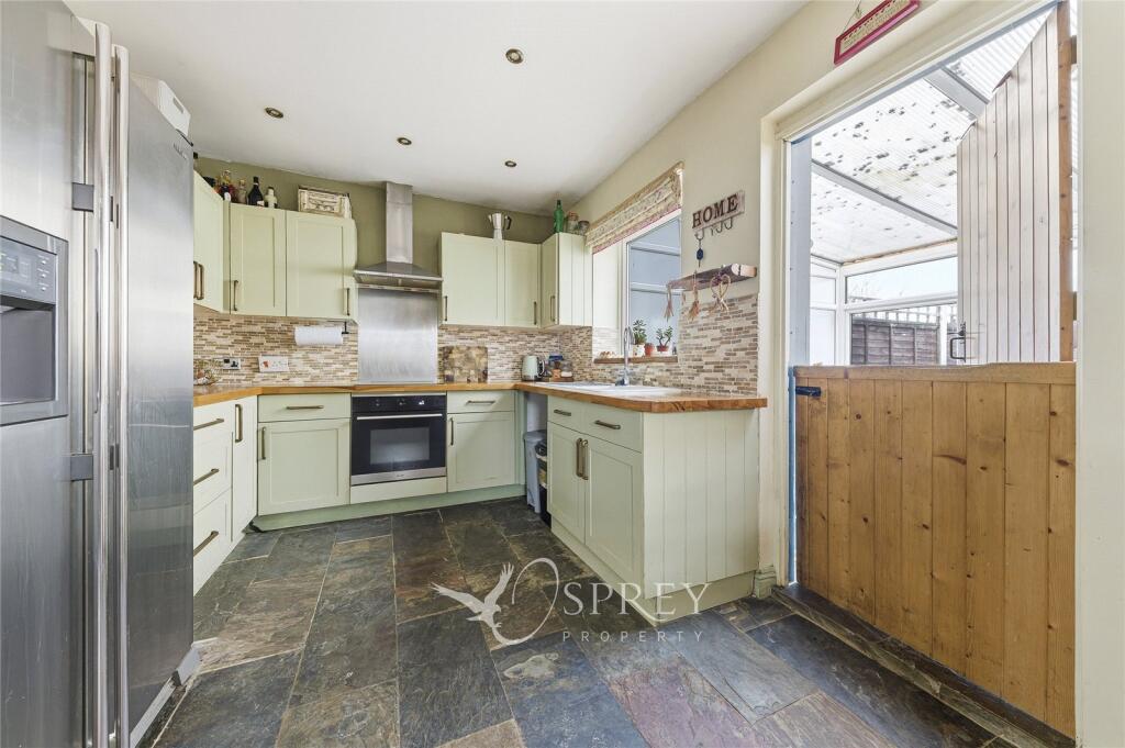Hill Road, Oakham, Rutland photo 3