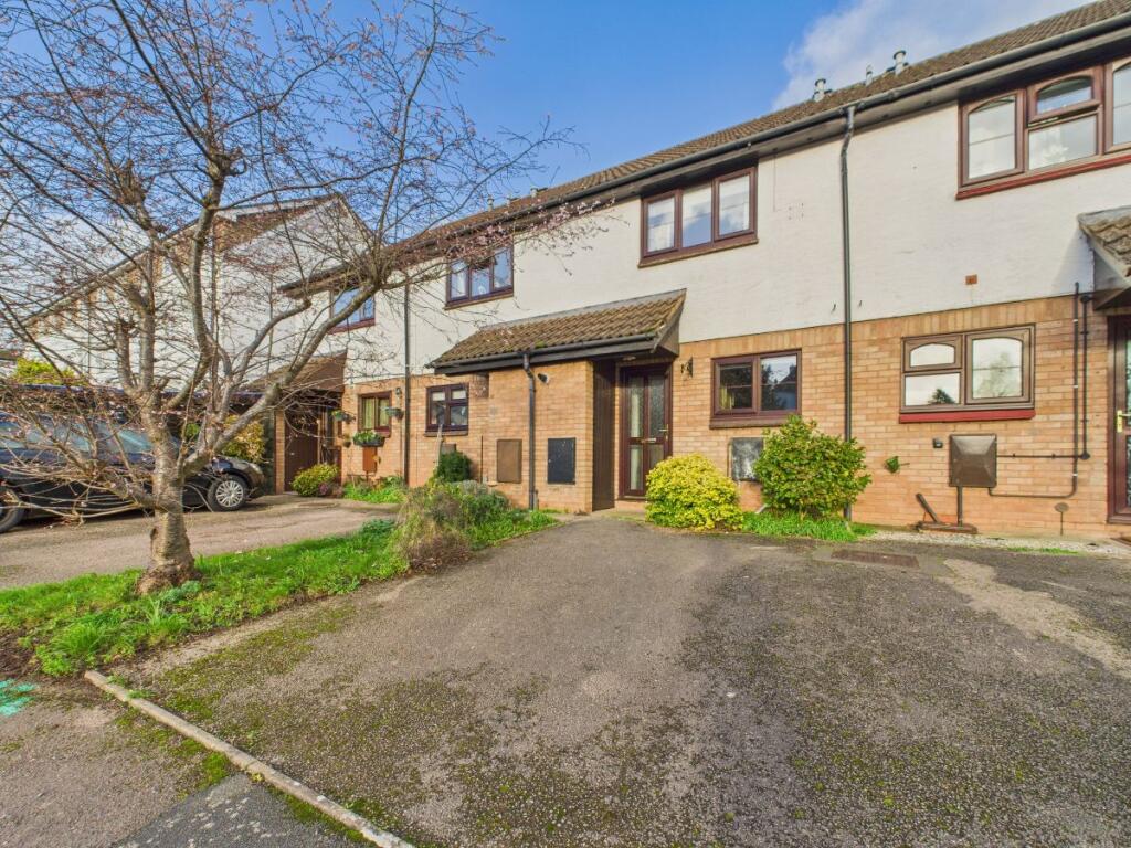 2-bed terraced on Over Ross Farm, Ross-on-Wye, £200,000