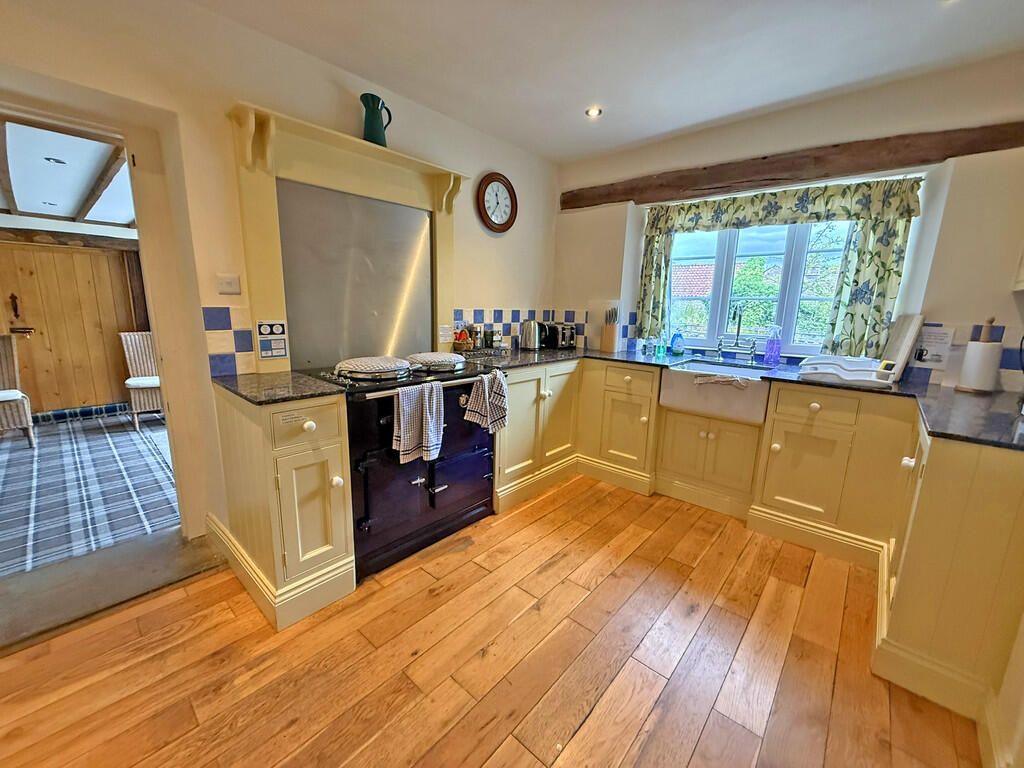 House in York - View 4