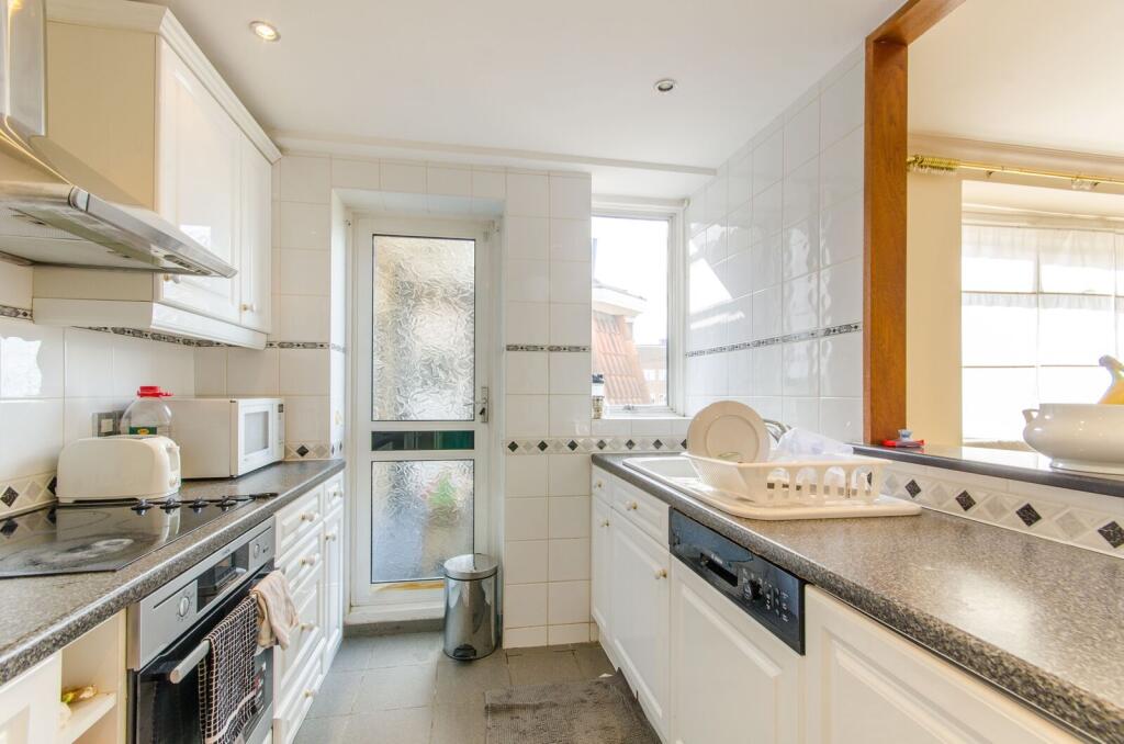 Apartment in London - View 4