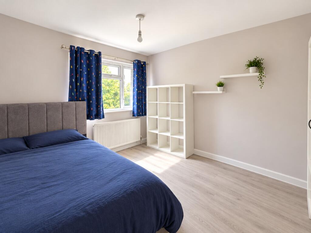House in Southampton - View 5