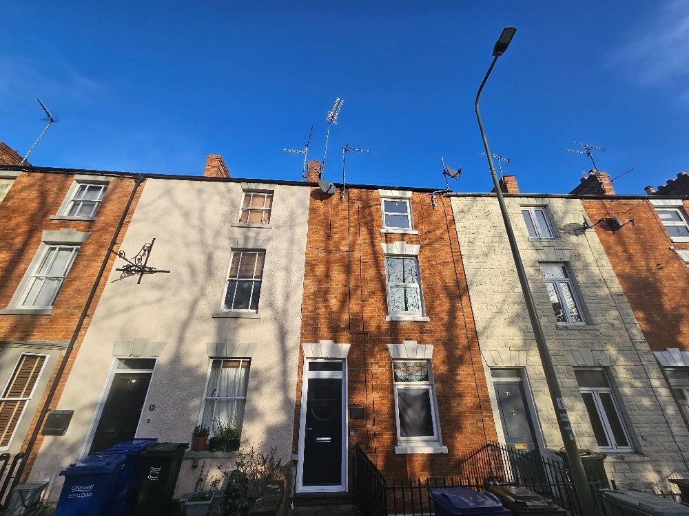 Main image of property: Broughton Road, Banbury, OX16 9QF