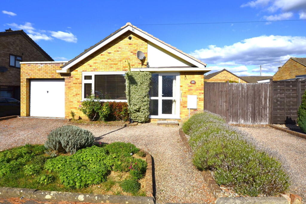 2-bed detached on Colerne Drive, Hucclecote, Gloucester, GL3 3SX, £350,000