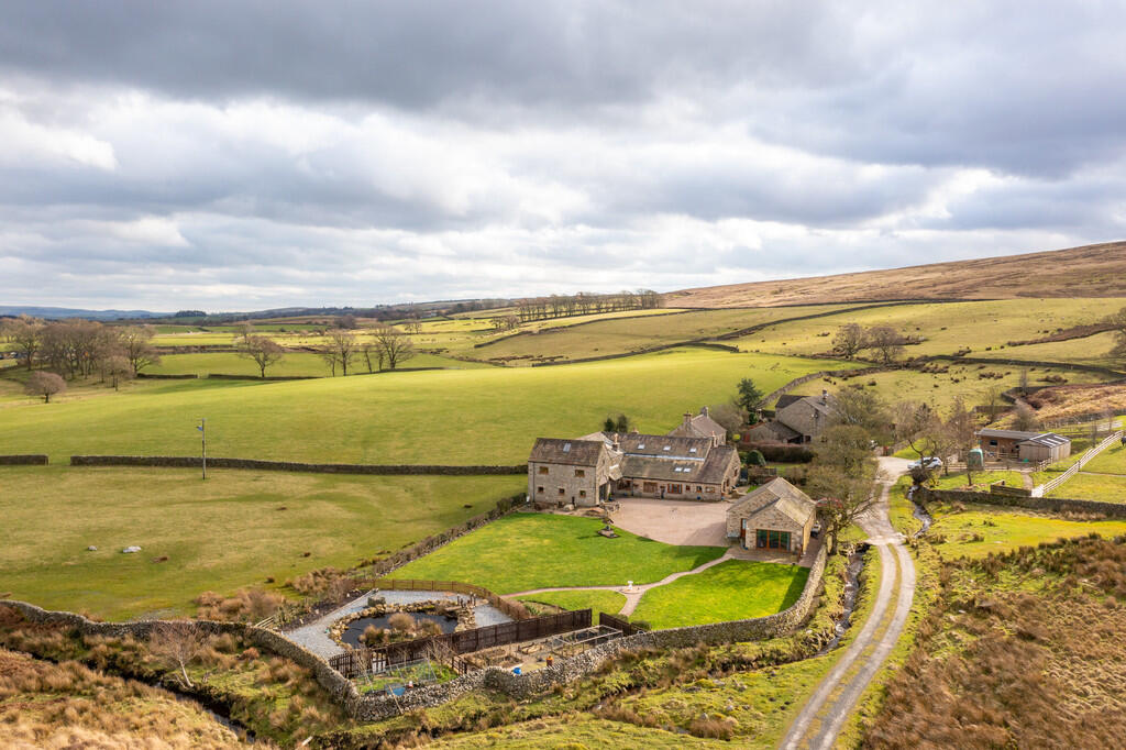 Main image of property: Halsteads Barn, Mewith, LA2 7AR