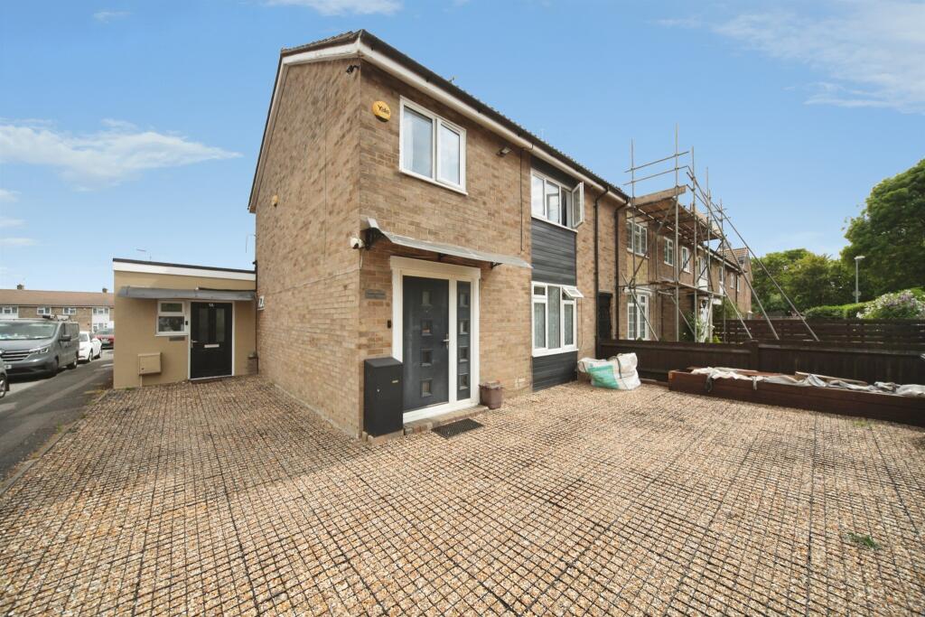 Main image of property: Grasmere Walk, Houghton Regis, DUNSTABLE