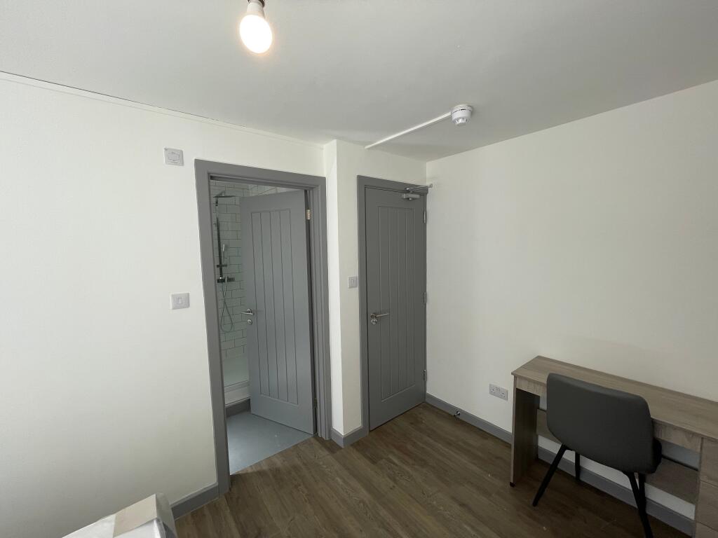 Apartment in Ipswich - View 4
