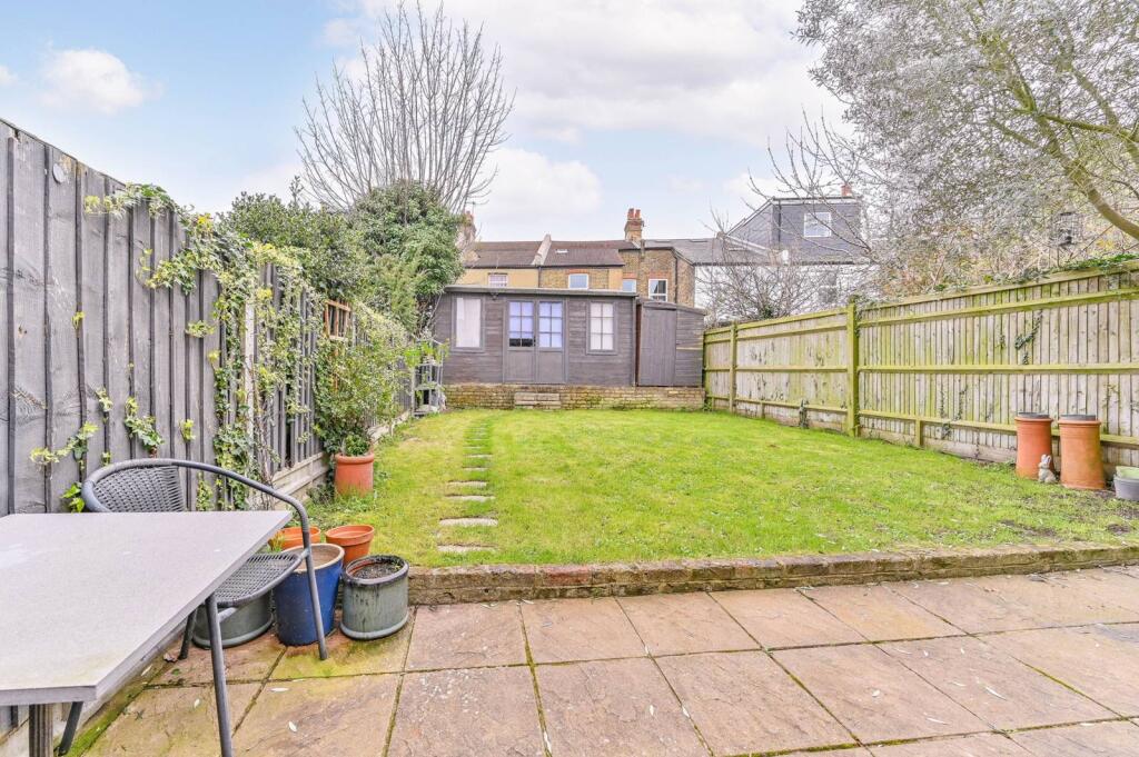 Main image of property: Bishops Park Road, Norbury, London, SW16