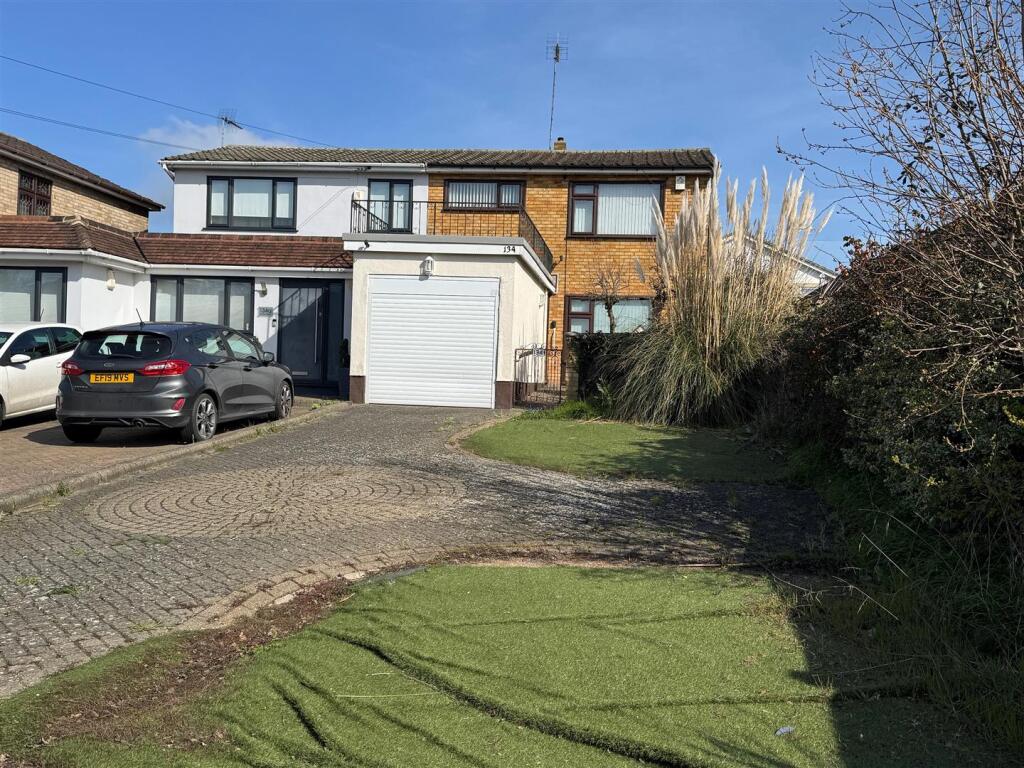 Main image of property: London Road, Rayleigh