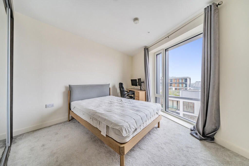 Apartment in London - View 5