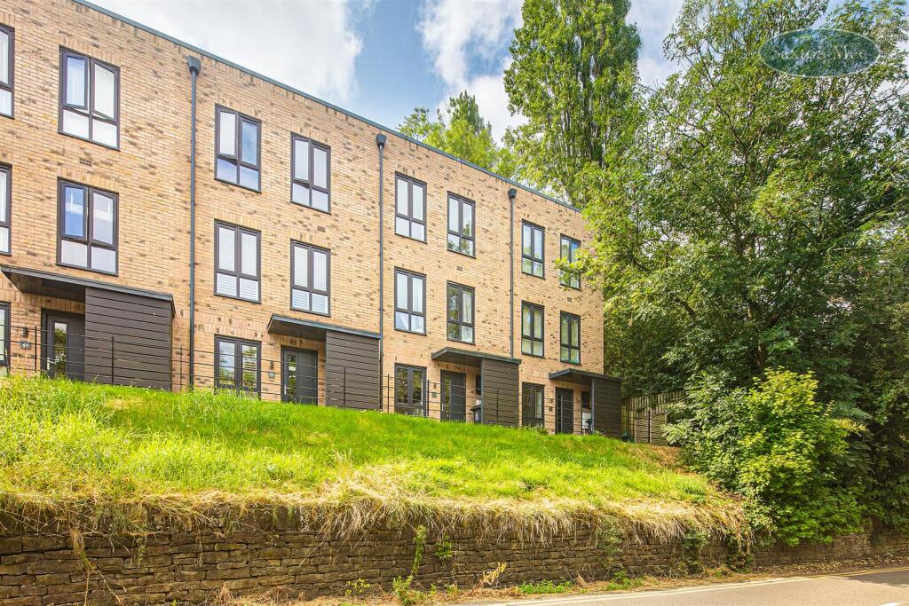 Main image of property: New Road, Stocksbridge, Sheffield