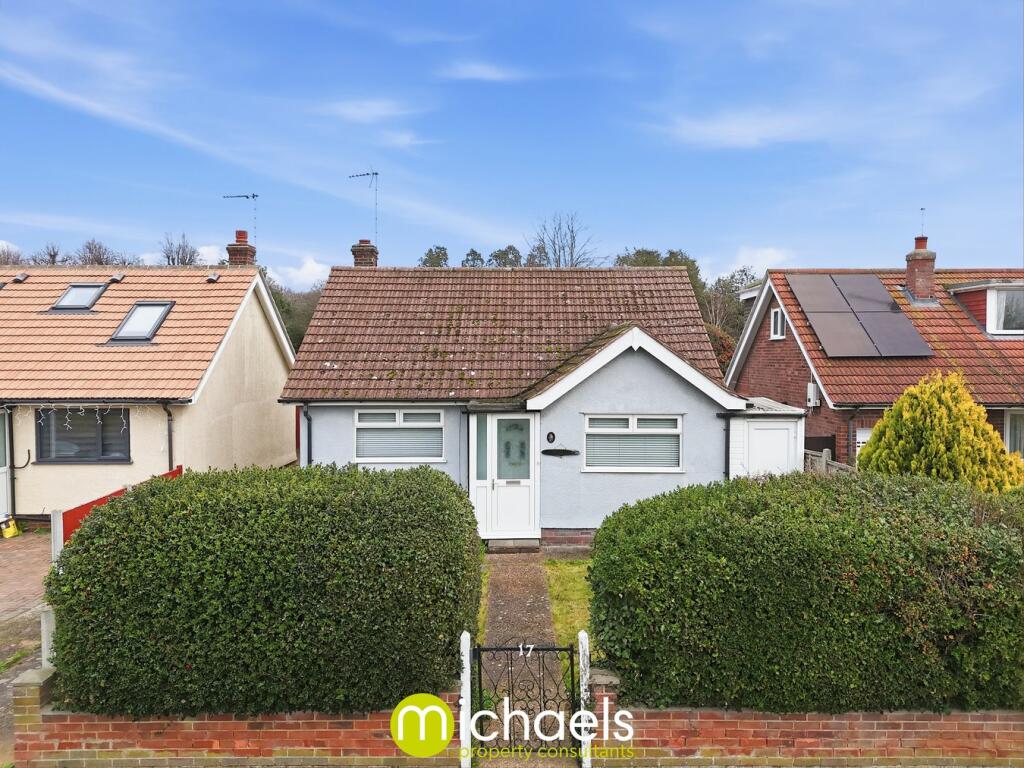 2-bed detached on Shakespeare Road, Colchester, CO3, £275,000