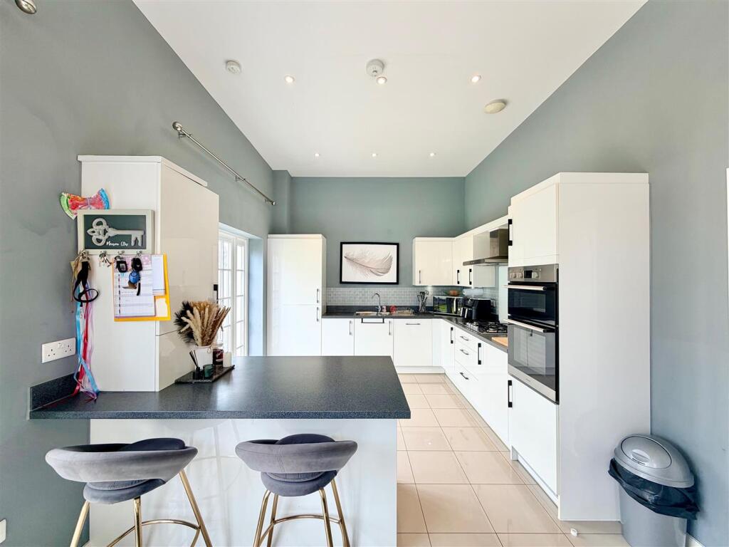 House in Plymouth, Elburton Village - View 4