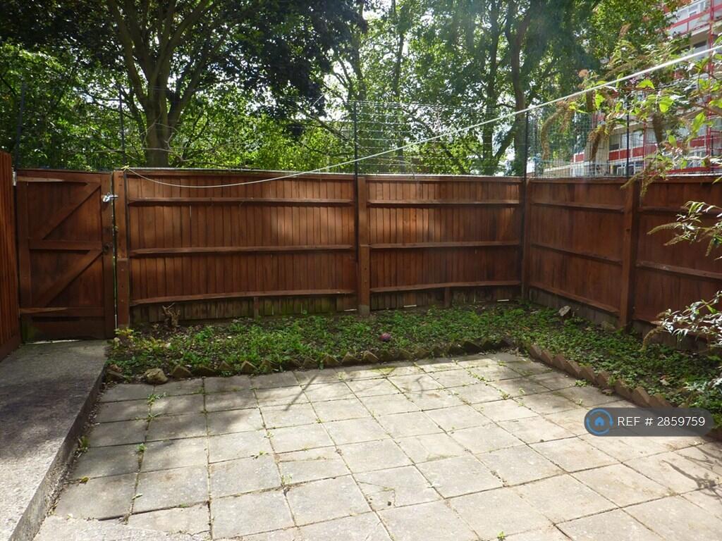 3 bedroom maisonette for rent