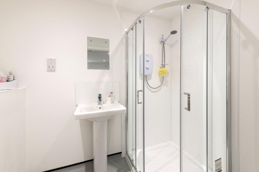 Additional image 6 of Banglo House, Lower Bristol Road, Bath, Somerset, BA2