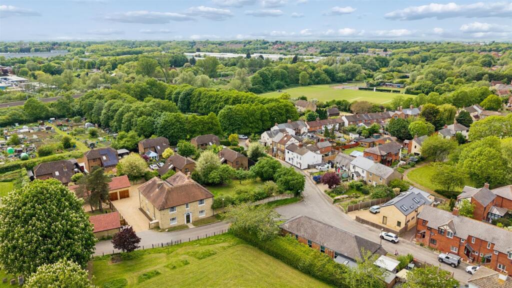 Main image of property: Bradwell Manor Farm House, Bradwell Village, Milton Keynes