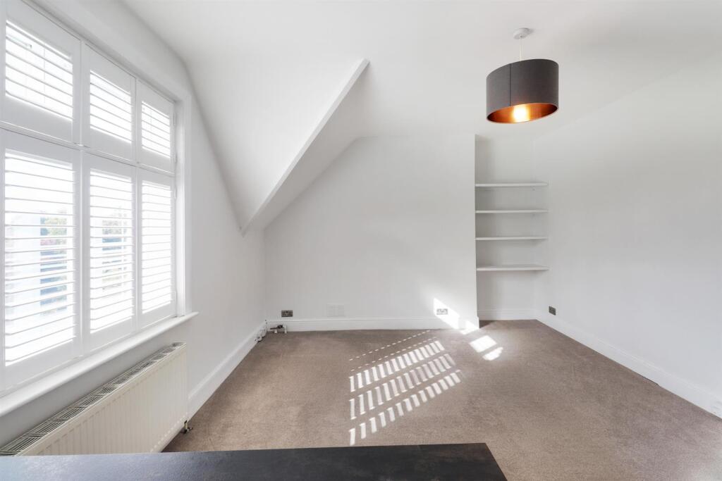 Apartment in Tonbridge - View 5