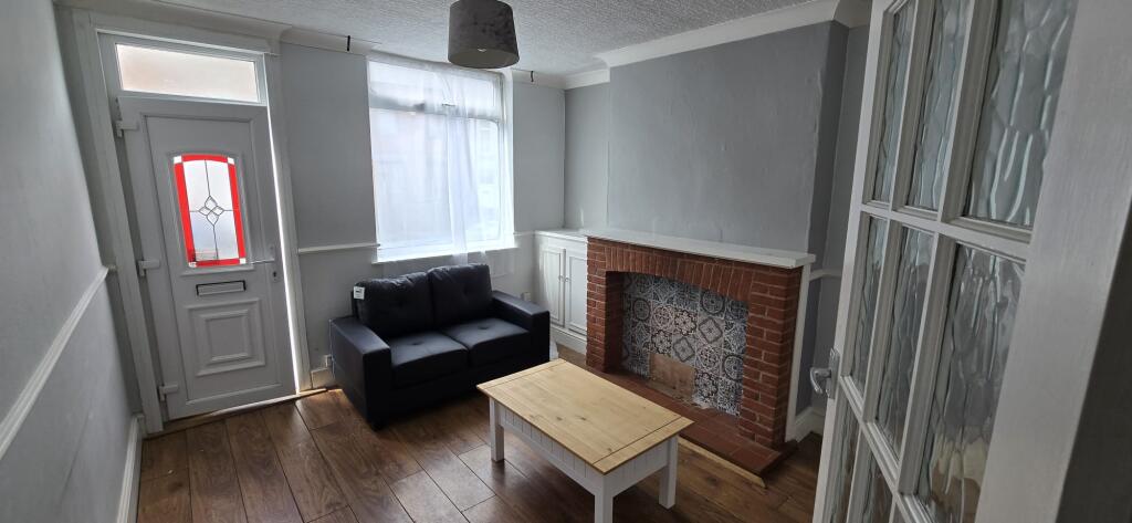 Main image of property: MANSFIELD, NOTTINGHAM, NG18