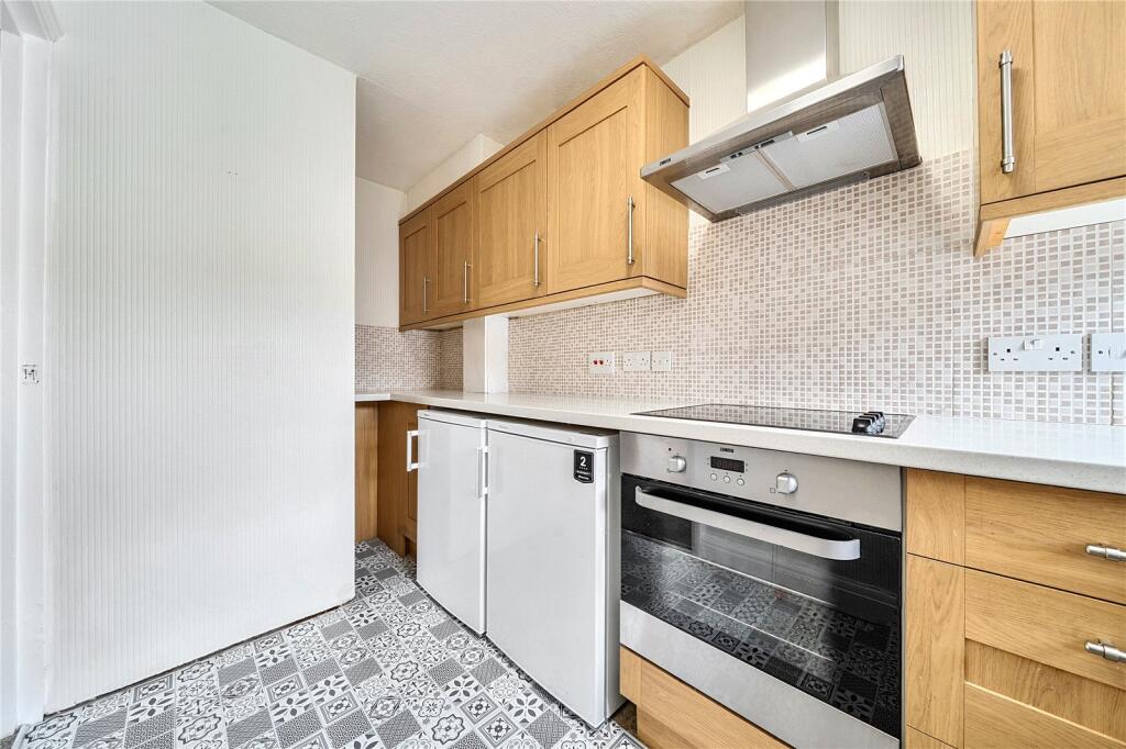 Apartment in London, South End, New Eltham - More