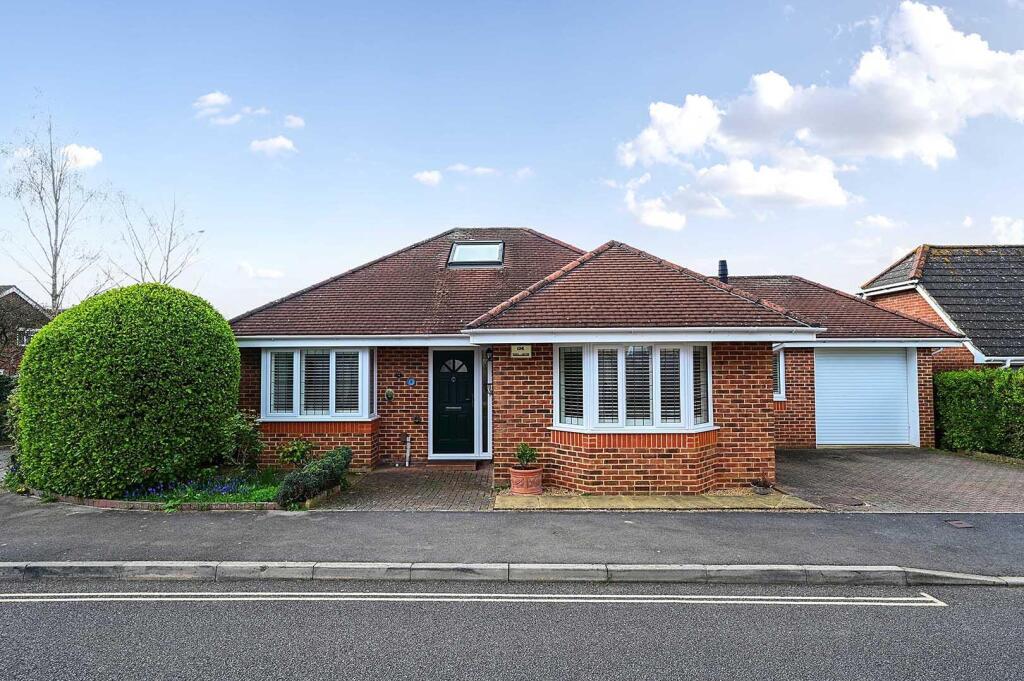 Main image of property: Schroeder Close, Basingstoke