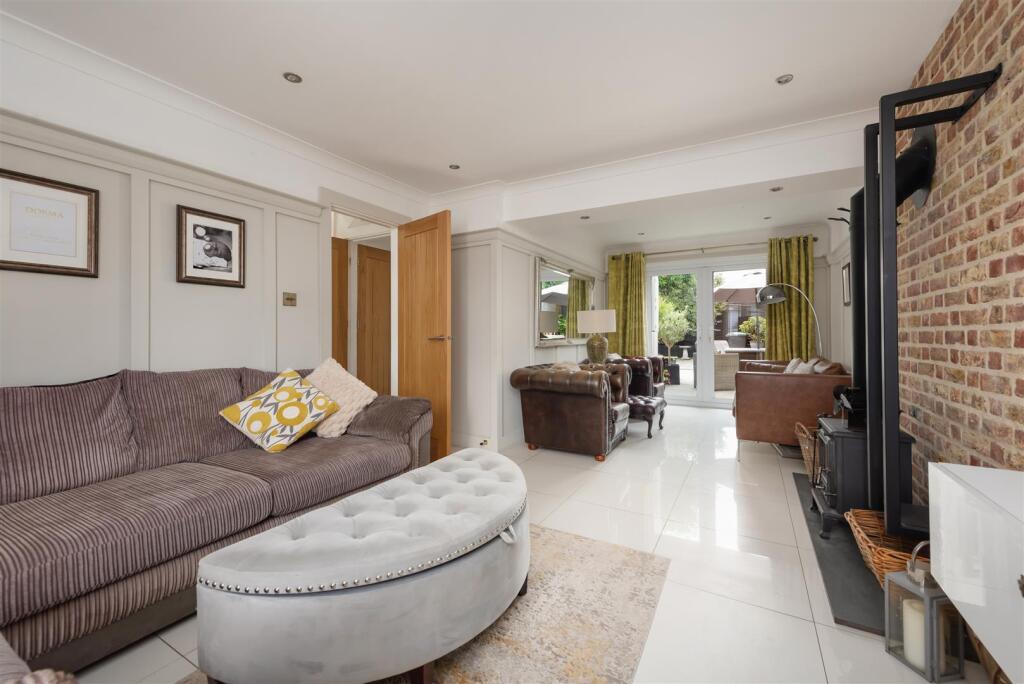 Halford Close, Broomfield, Herne Bay photo 2