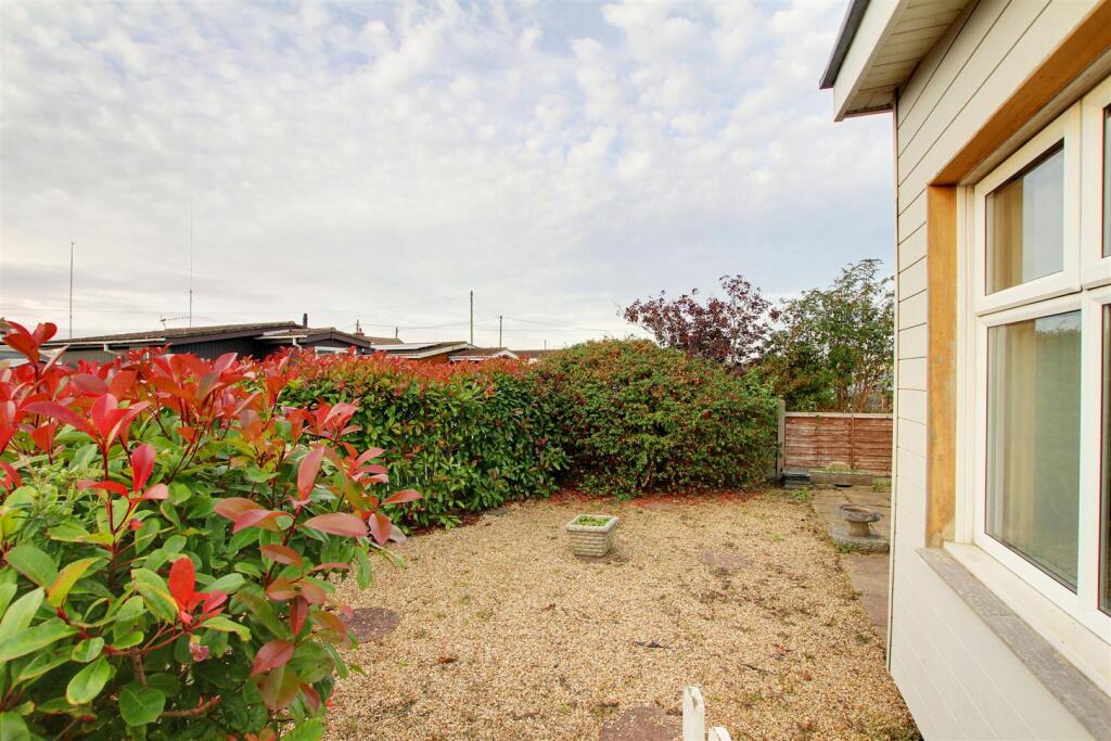 Grace Crescent, Anderby Creek, Skegness photo 2